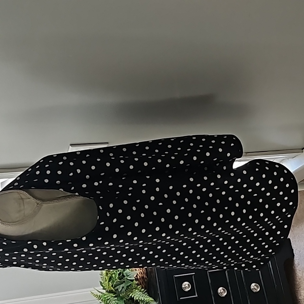 Euc lane Bryant top black and white polka dots.(k) - Picture 3 of 3